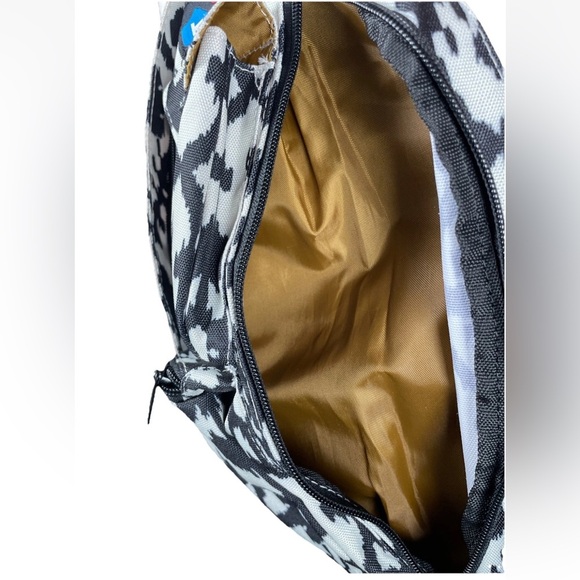 Kavu Black White Sling Rope Travel Outdoor Sport Bag Purse Crossbody - Picture 4 of 6